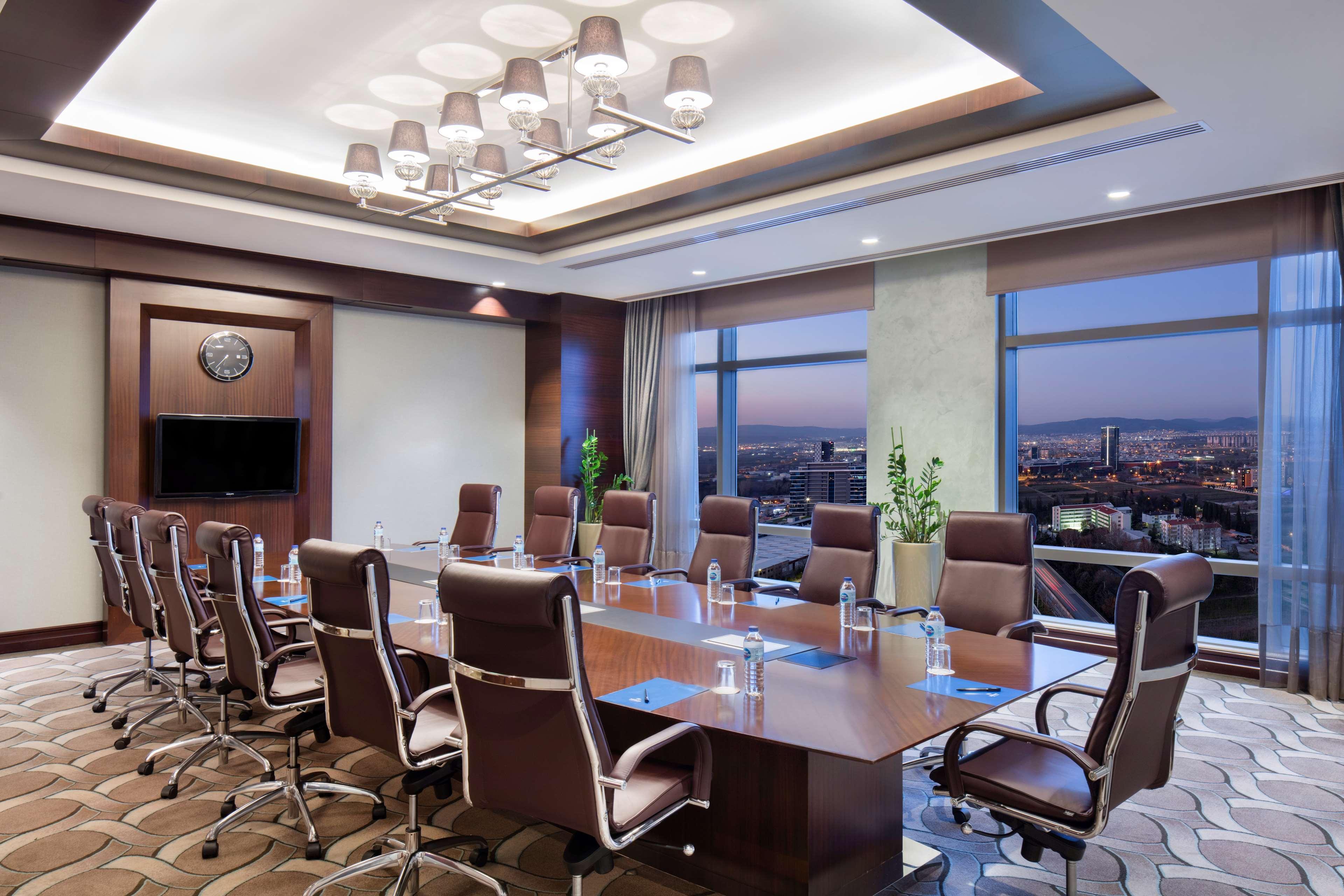 Hilton Bursa Convention Center & Spa Bagian luar foto