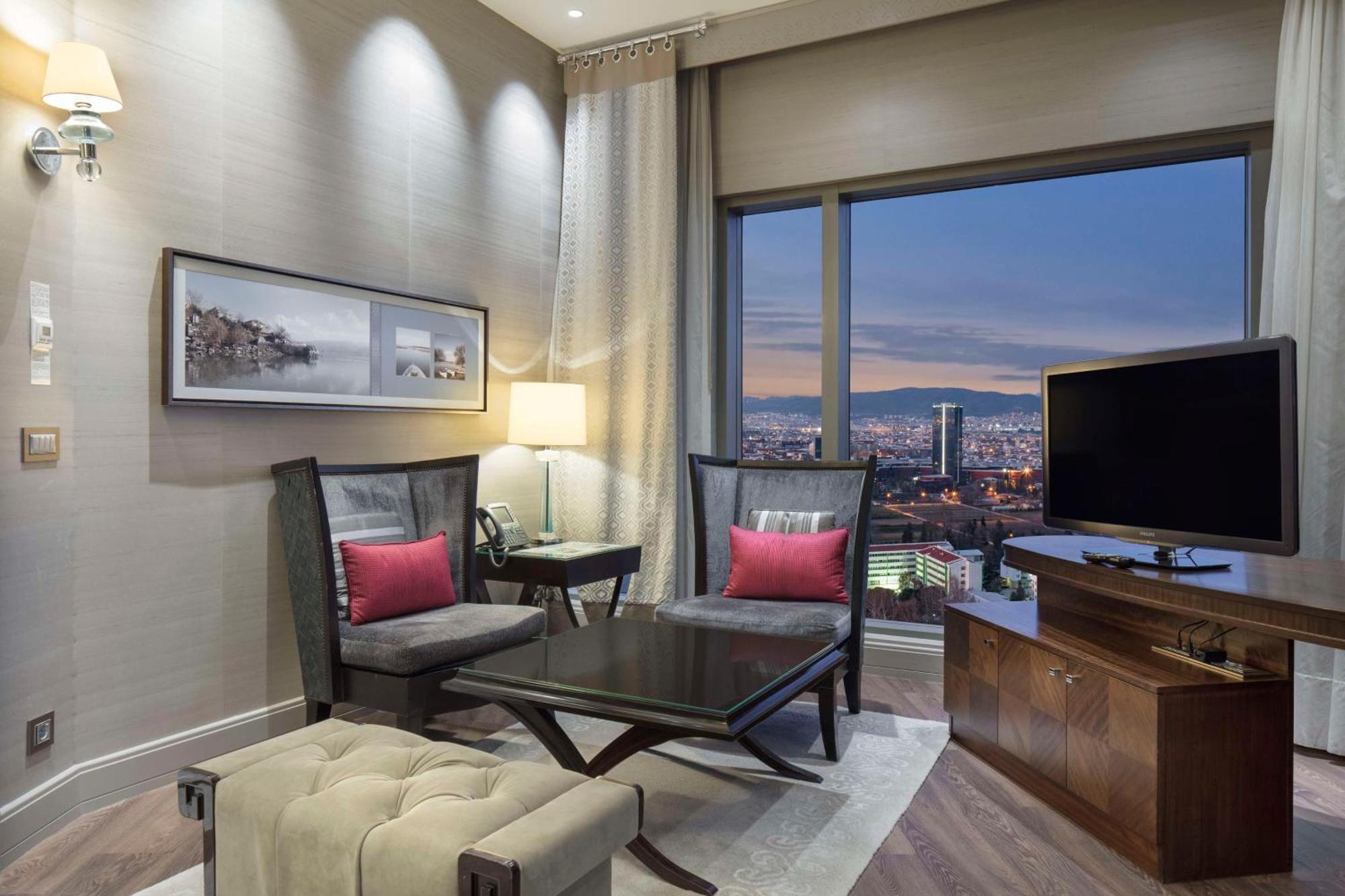 Hilton Bursa Convention Center & Spa Bagian luar foto