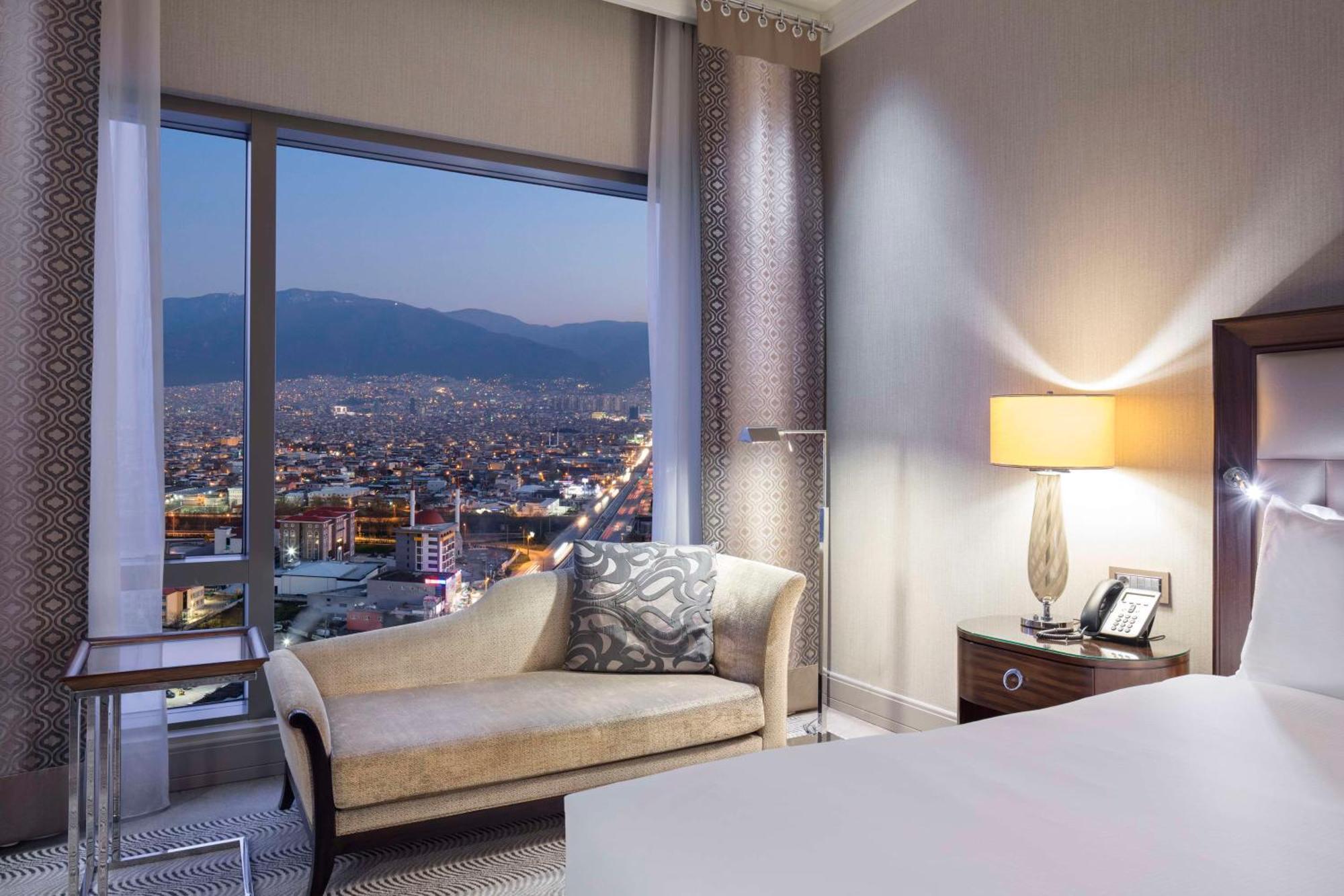 Hilton Bursa Convention Center & Spa Bagian luar foto