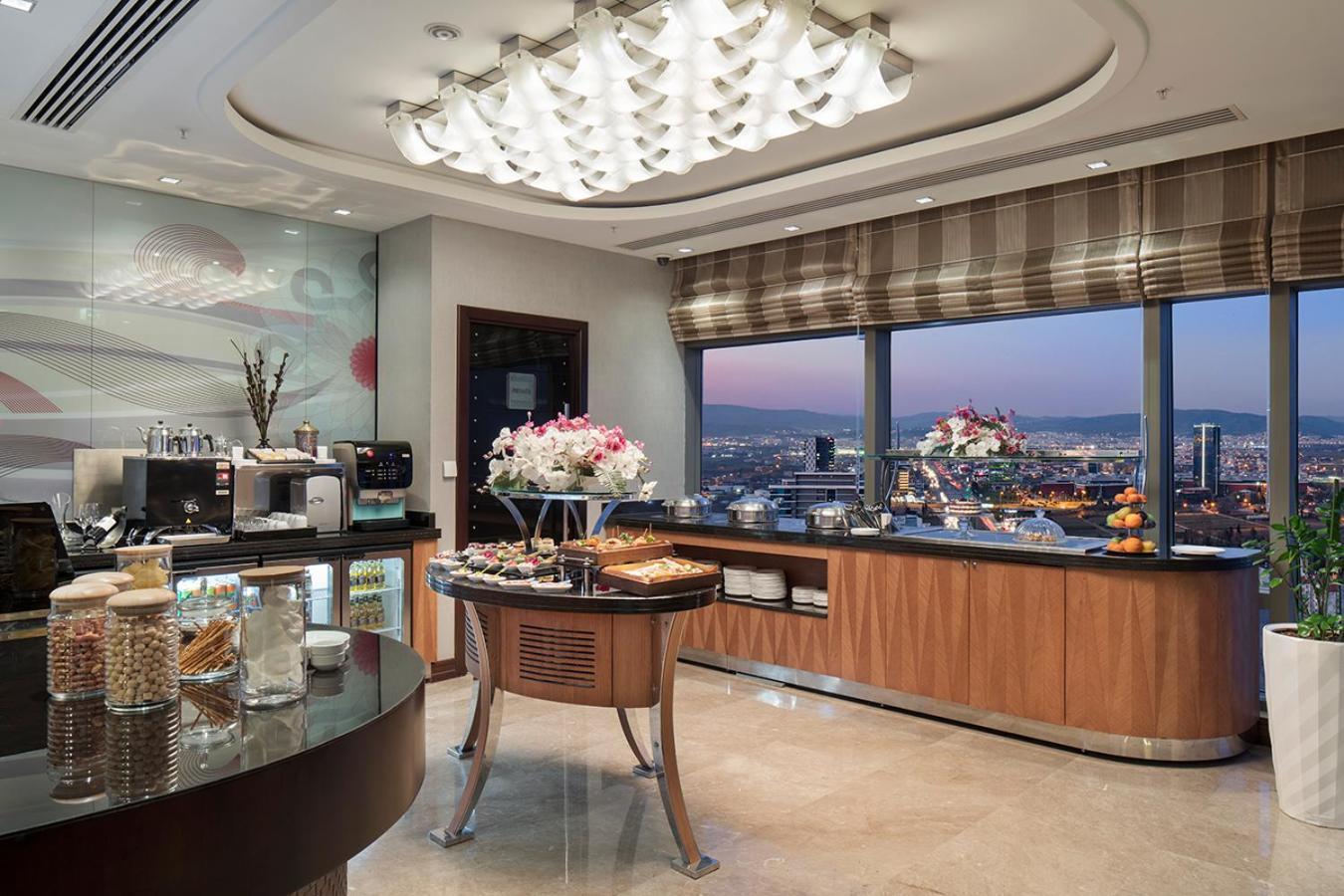 Hilton Bursa Convention Center & Spa Bagian luar foto