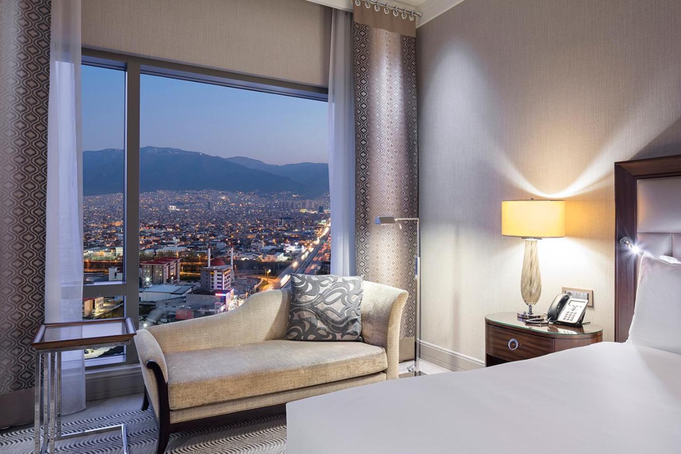 Hilton Bursa Convention Center & Spa Bagian luar foto